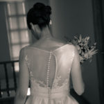 Espalda de la novia